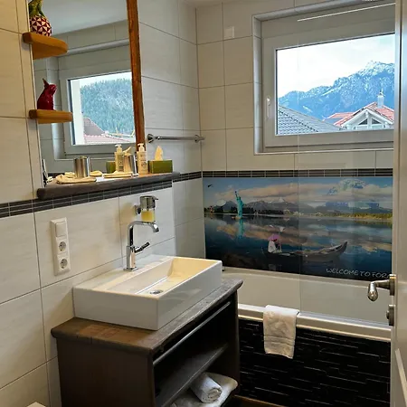 Apartamento Ferienwohnung-koenigsschloesser